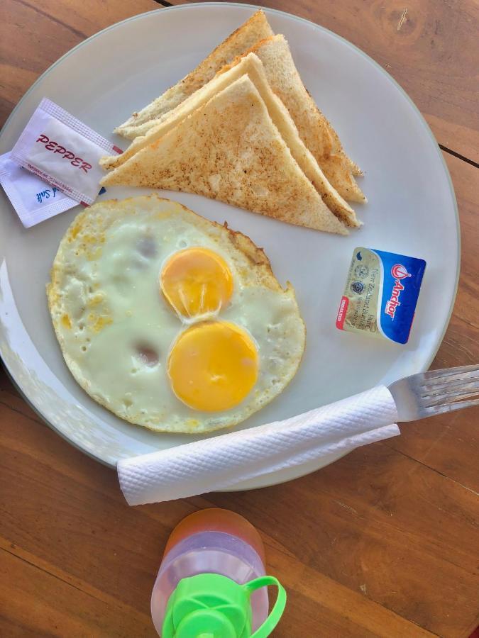Blue Moon Meno 호텔 길리메노 외부 사진